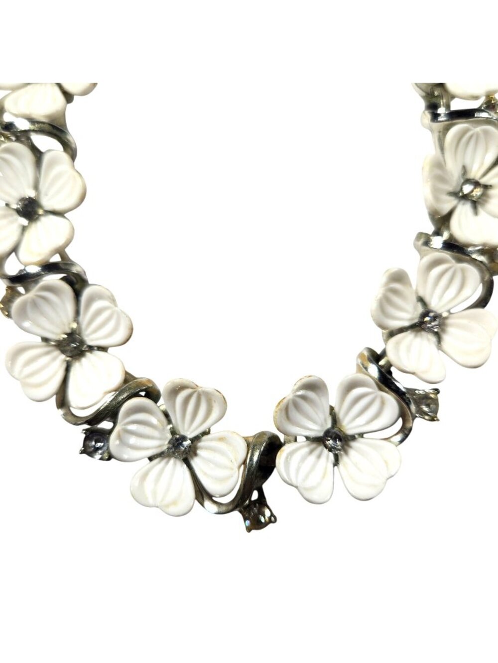Necklace White Enamel Silver tone floral boho fairy cottagecore womens jewelry